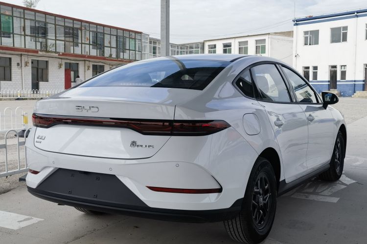 比亚迪 秦PLUS 2025款 DM-i 智驾版 55KM领先型车身外观6003