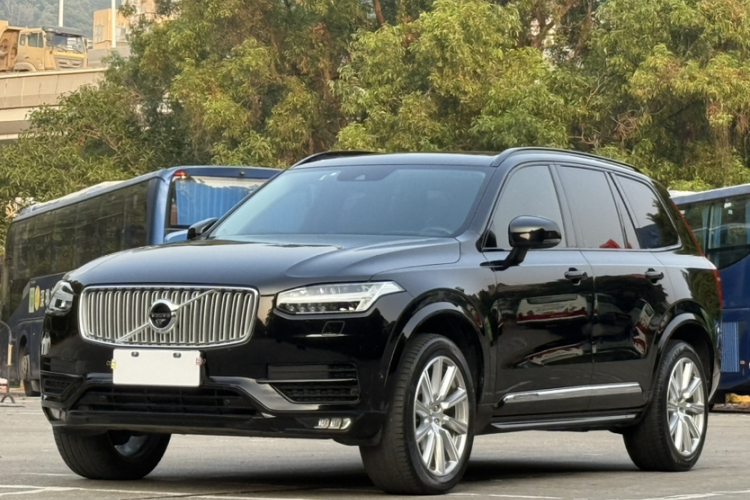 沃尔沃XC90  T6 智尊版 7座车身外观6007