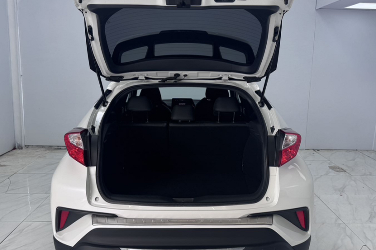 丰田 奕泽IZOA 2020款 2.0L 奕享版中控内饰7008