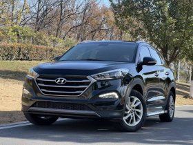 现代 途胜 2015款 1.6T 双离合两驱智能型