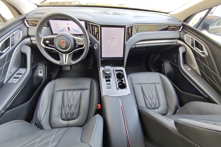 红旗HS7 PHEV 2024款 2.0T PHEV 四驱旗畅版 6座中控内饰7002
