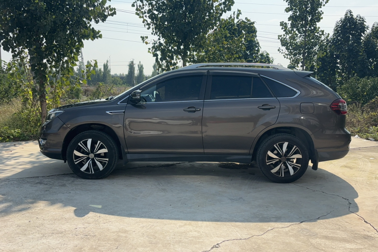 比亚迪S7 2017款 2.0T 自动尊贵型车身外观6006