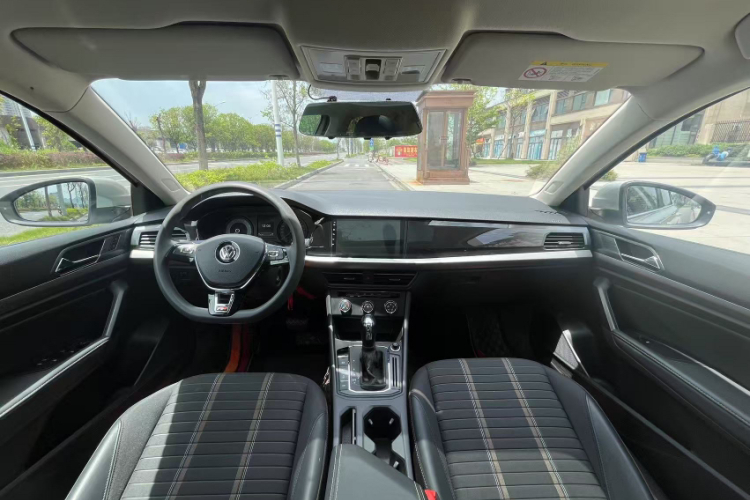 大众 朗逸 2018款 280TSI DSG舒适版 国V中控内饰7003