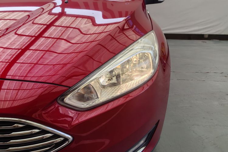 福特 福克斯 2015款 三厢 EcoBoost 180 自动精英型车身外观6003