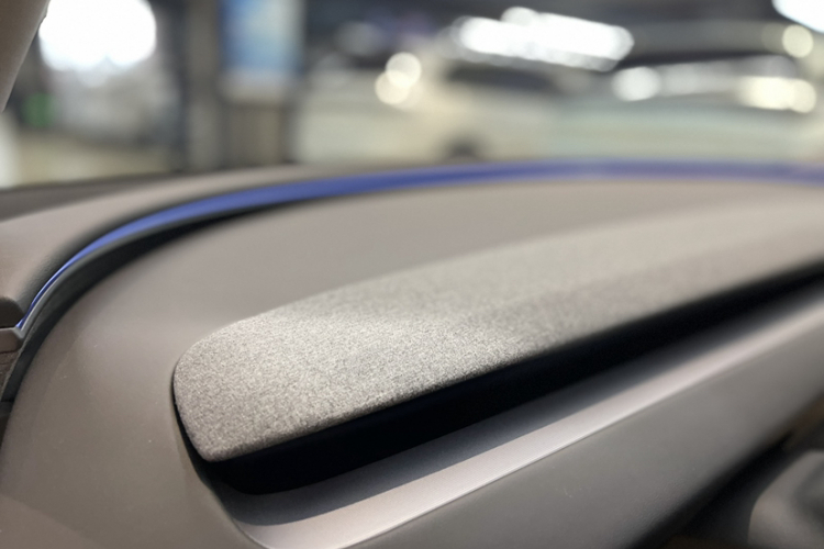 特斯拉 Model 3 2025款 后轮驱动版中控内饰7003