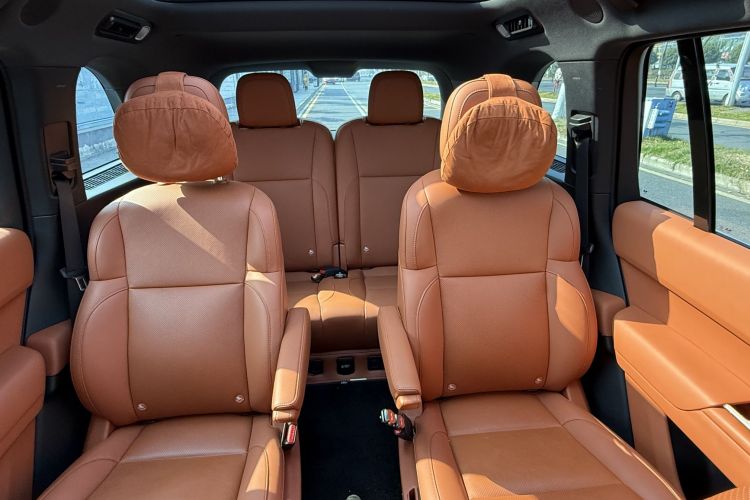 理想汽车 理想L8 2023款 Air中控内饰7006