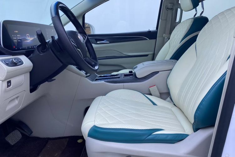 别克GL8 2023款 ES陆尊 舒适型中控内饰7001