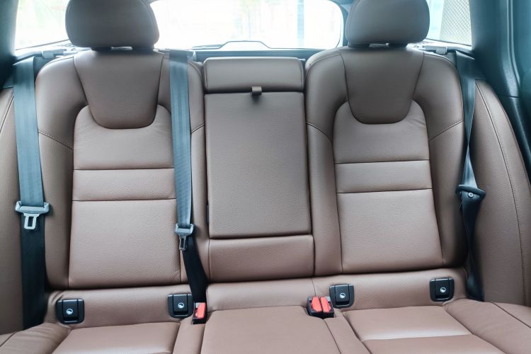 沃尔沃V60 2024款 B5 智远豪华版中控内饰7012