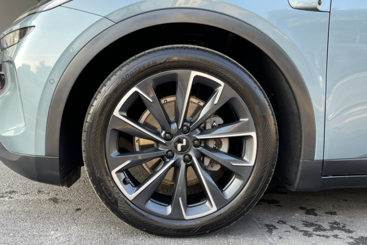 乐道L60 2024款 60kWh 后驱版车身外观6001