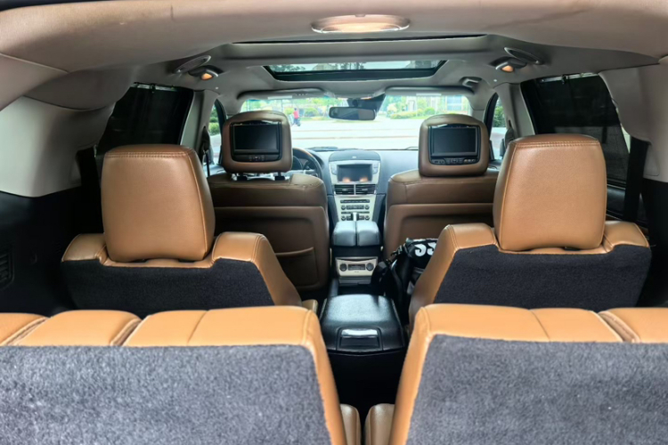 林肯MKT 2010款 3.5T EcoBoost AWD中控内饰7003