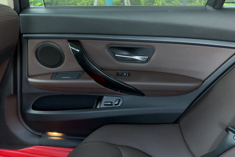 宝马3系 2019款 320Li M运动套装中控内饰7003