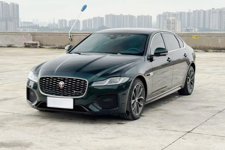 捷豹XFL 2023款 XFL 2.0T P250 两驱精英运动版车身外观6006