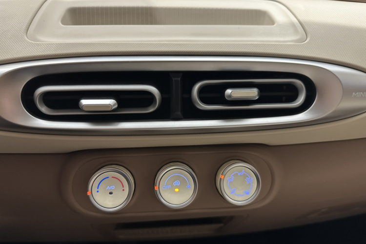 五菱汽车 宏光MINIEV 2025款 四门版 进阶款局部细节16