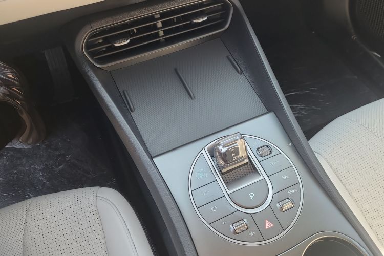 腾势N7 2023款 长续航性能Max版车身外观6006