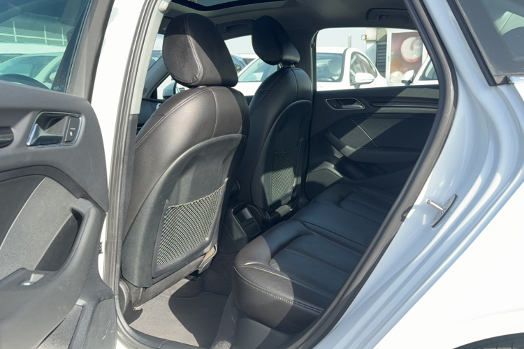 奥迪A3 2019款 Limousine 35 TFSI 时尚型 国V中控内饰7003