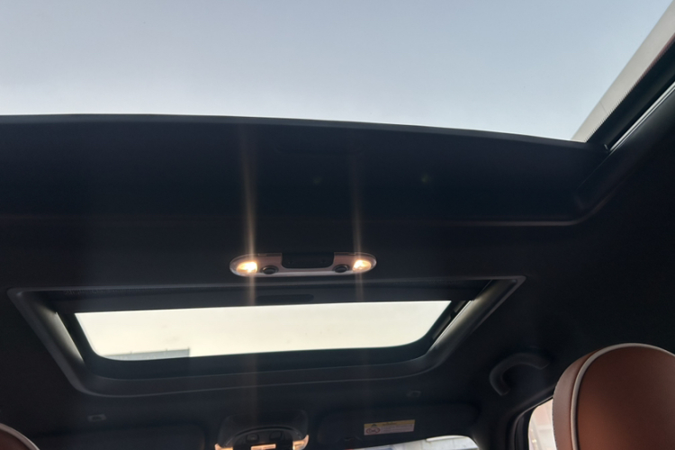 MINI Countryman 2023款 改款二 2.0T COOPER S ALL4 鉴赏家中控内饰7005