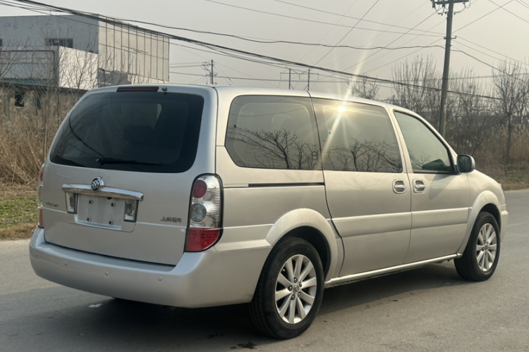 别克GL8 2014款 2.4L 经典版车身外观6008