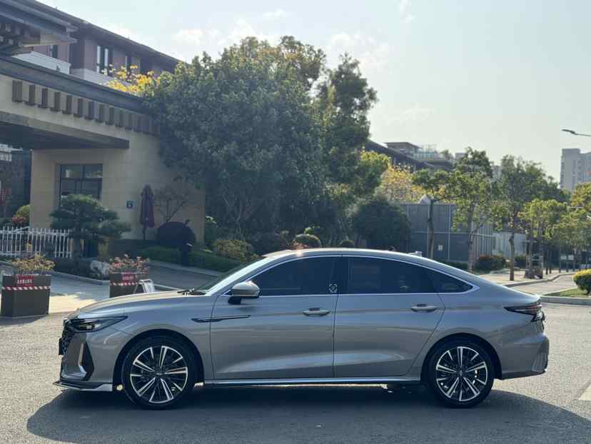 奇瑞 艾瑞泽8 2024款 1.6T DCT睿(2)
