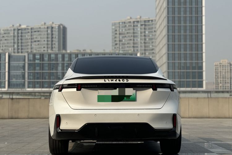 领克07 2024款 EM-P 126长续航 Ultra车身外观6005