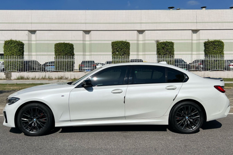 宝马3系 2021款 改款 325Li M运动曜夜套装车身外观6003