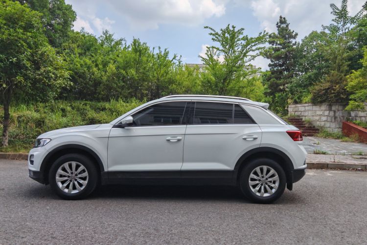 大众 T-ROC探歌 2020款 230TSI DSG两驱时尚型车身外观6004