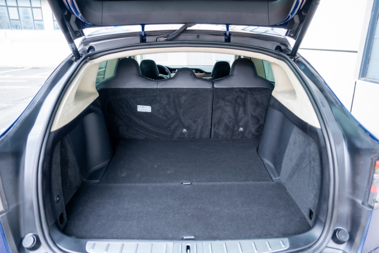 特斯拉 2017款 Model X 100D 长续航版中控内饰7006