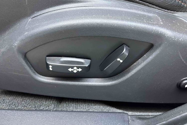 沃尔沃S60 2017款 S60L T3 智进版中控内饰7011