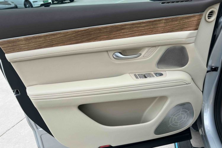 鸿蒙智行 问界M7 2024款 1.5T 后驱Plus版 5座中控内饰7003