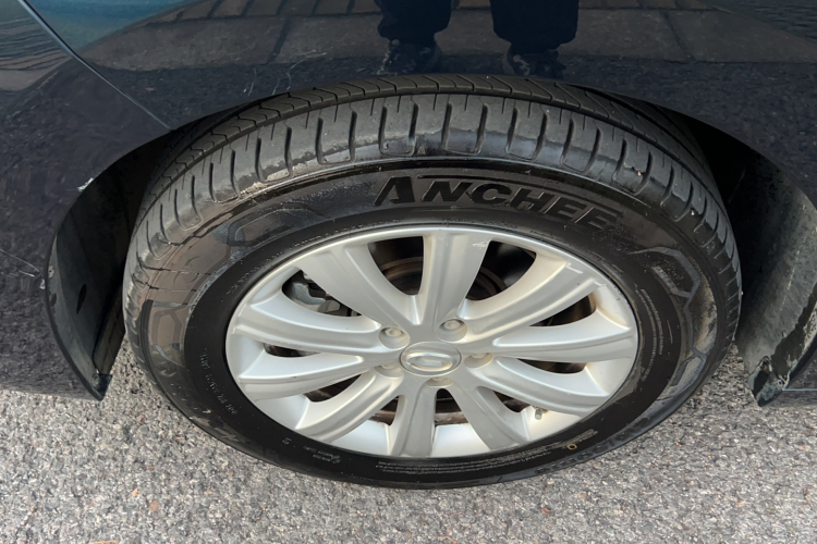 广汽传祺 传祺M6 2019款 270T DCT精英版（七座）国VI车身外观6012