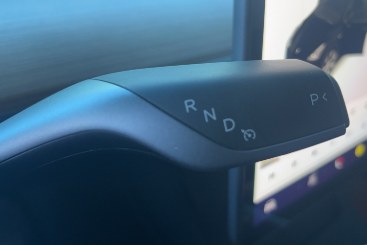 特斯拉 Model Y 2021款 标准续航后驱版局部细节18