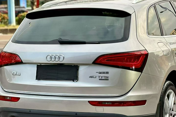 奥迪Q5 2017款 40 TFSI 技术型车身外观6004