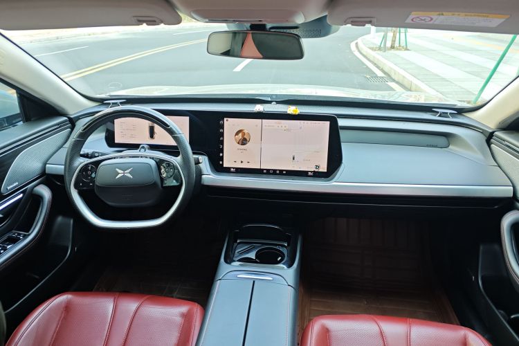 小鹏P7 2022款 670N+中控内饰7005