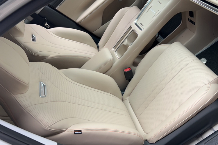 五菱汽车 缤果S 2025款 325km 尊享款中控内饰7006