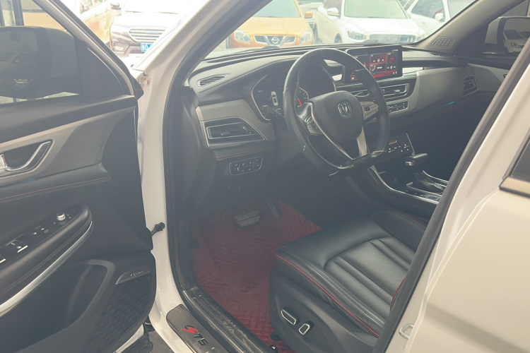 长安CS75 2018款 280T 自动精智型 国V中控内饰7002