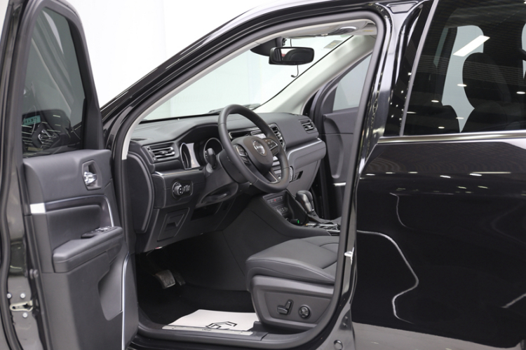 Jeep 大指挥官 2018款 2.0T 四驱悦享版 国VI中控内饰7006