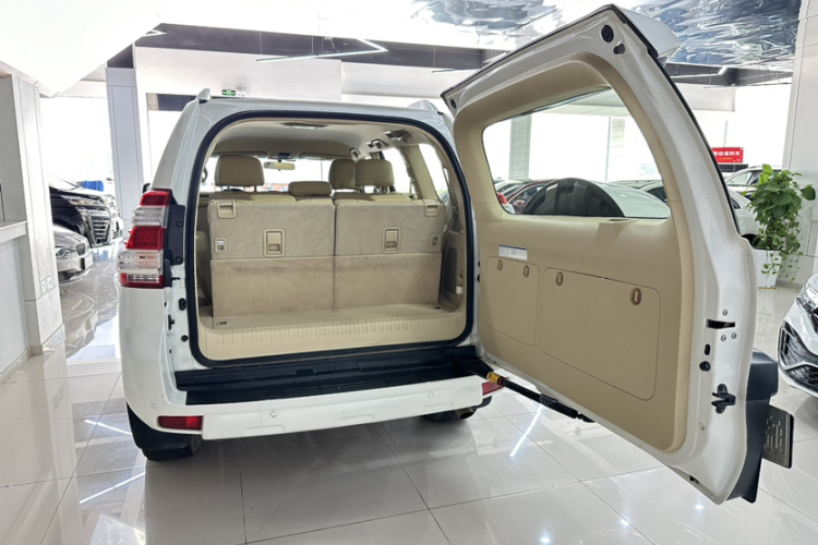 丰田 普拉多（平行进口）局部细节9002