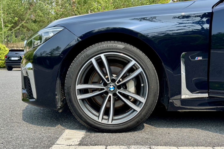 宝马7系 2021款 730Li M运动套装车身外观6007