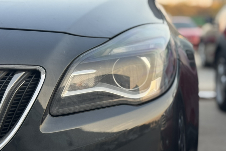 别克 君威 2015款 1.6T 精英技术型局部细节36