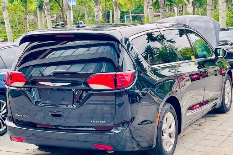 克莱斯勒 大捷龙(进口) 2017款 3.6L 尊享版车身外观6002