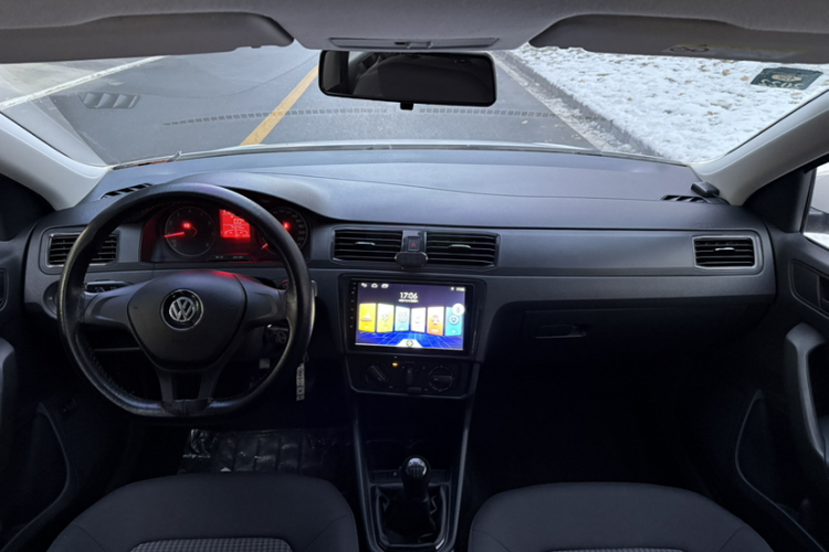 大众 桑塔纳 2019款 1.5L 手动风尚版 国VI中控内饰7003