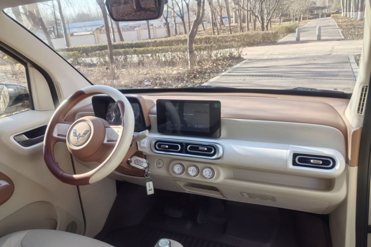 五菱汽车 宏光MINIEV 2024款 第三代 215km 进阶版中控内饰7001