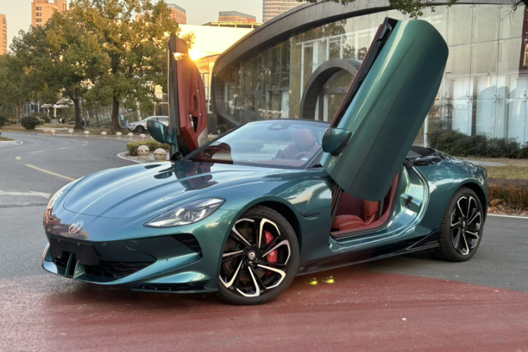 名爵 MG Cyberster 2026款 520km 传奇四驱版车身外观6001