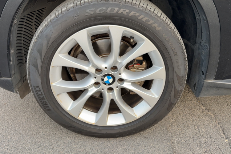 宝马X5(进口) 2014款 xDrive35i 典雅型局部细节9004