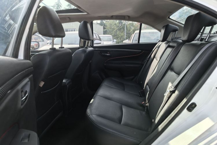 铃木 启悦 2015款 1.6L 自动乐享型中控内饰7002