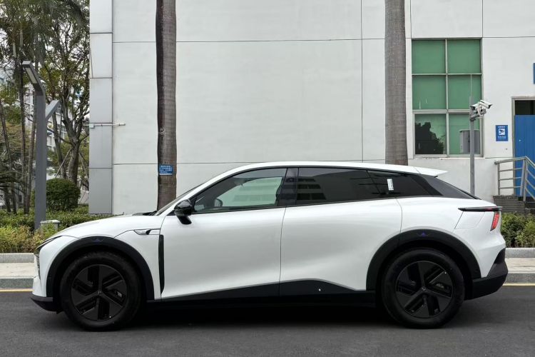 极越01 2025款 焕新款 Max 长续航版车身外观6003