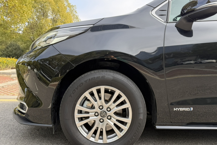 丰田 赛那SIENNA 2021款 2.5L混动 豪华版车身外观6007