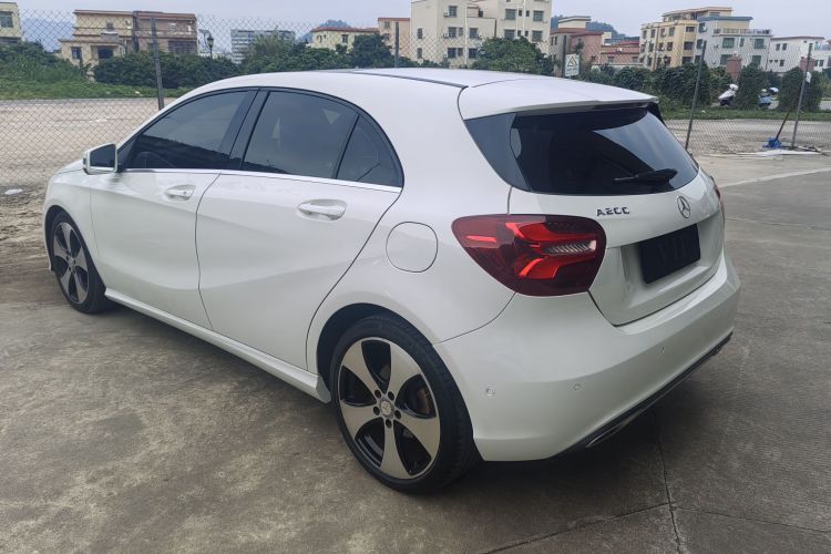 奔驰A级(进口) 2016款 A 200 时尚型车身外观6009