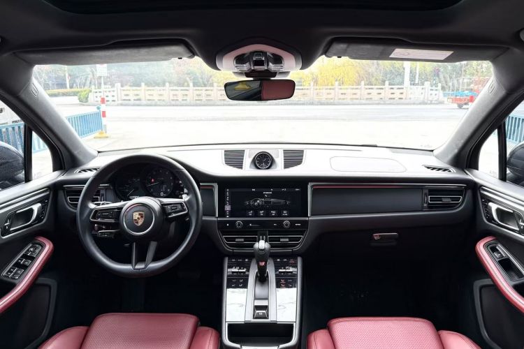 保时捷 2022款 Macan 2.0T中控内饰7002