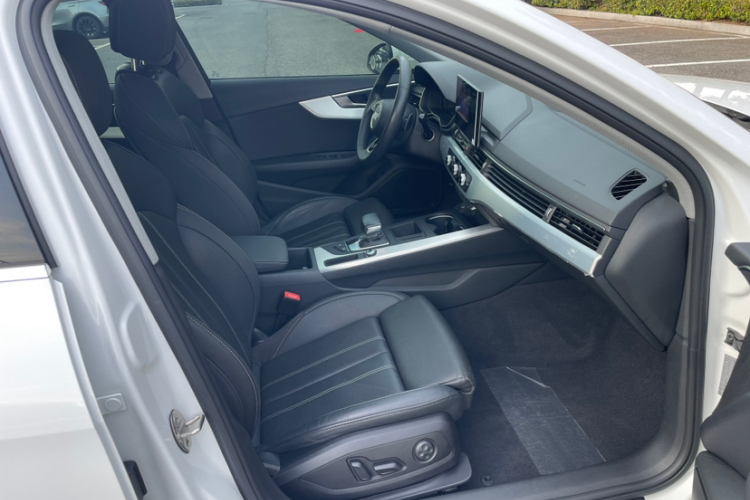 奥迪A4L 2020款 40 TFSI 时尚动感型局部细节41