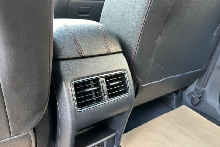 长安CS75 2015款 1.8T 自动四驱精英型 国V中控内饰7014